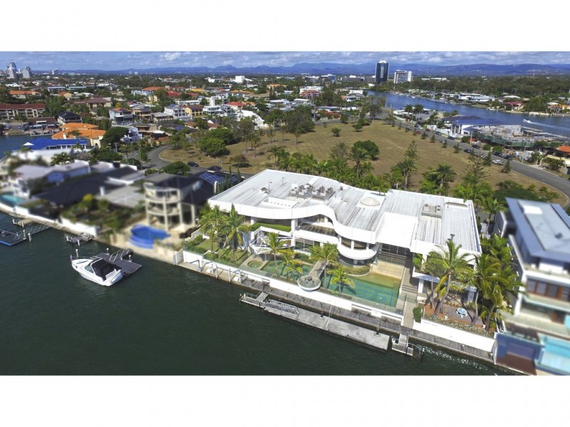 18-20 Southern Cross Drive, Surfers Paradise QLD 4217