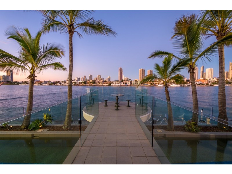 18-20 Southern Cross Drive, Surfers Paradise QLD 4217