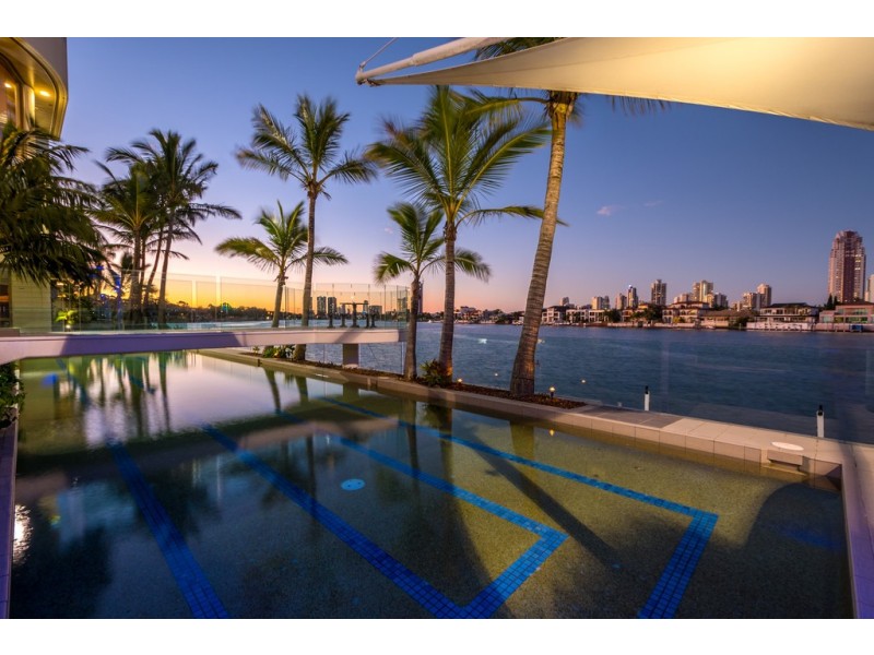 18-20 Southern Cross Drive, Surfers Paradise QLD 4217