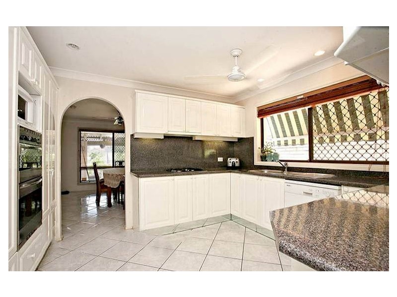 12 Argyle Crescent, Bundall QLD 4217