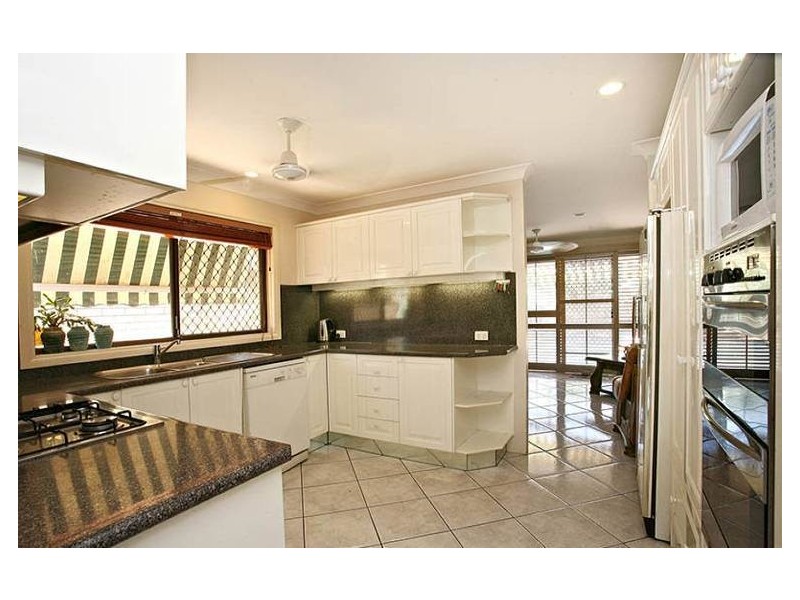 12 Argyle Crescent, Bundall QLD 4217