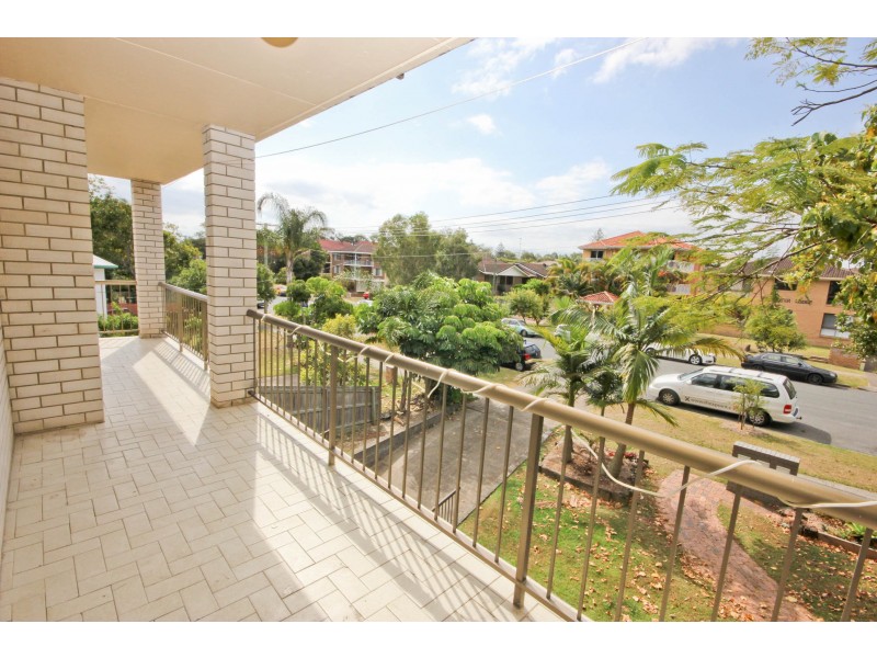 3/38 Chelsea Ave, Broadbeach QLD 4218
