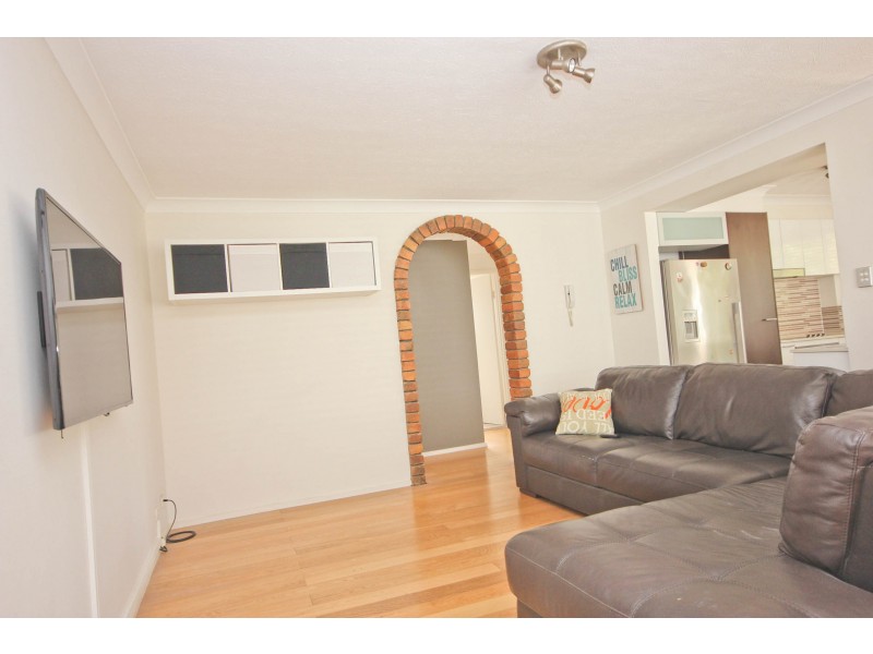 3/38 Chelsea Ave, Broadbeach QLD 4218