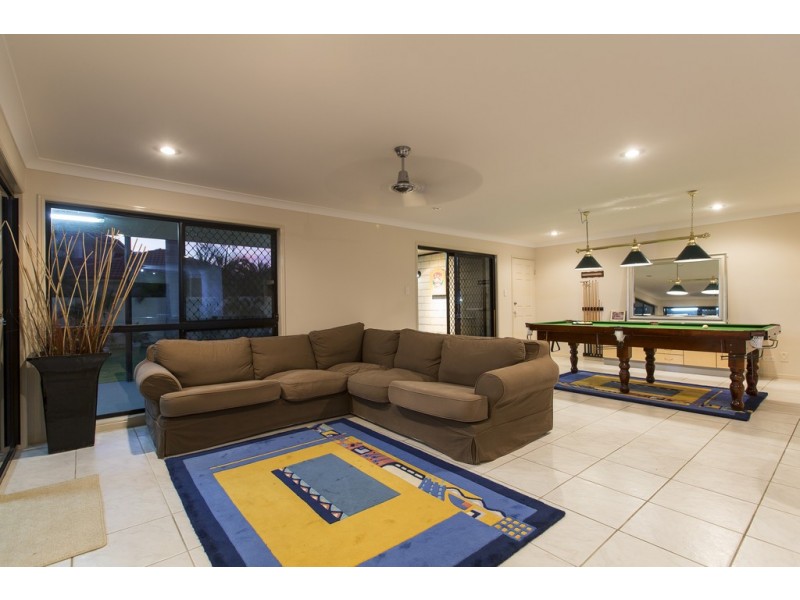 27 Parkwater Terrace, Helensvale QLD 4212