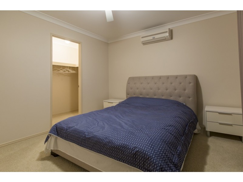 27 Parkwater Terrace, Helensvale QLD 4212