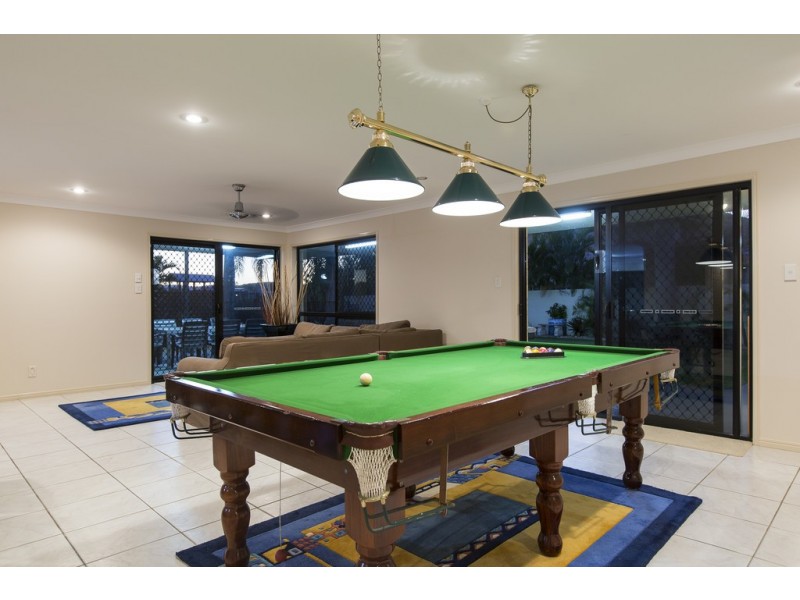 27 Parkwater Terrace, Helensvale QLD 4212