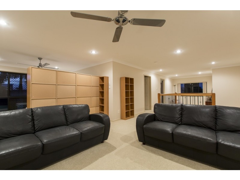 27 Parkwater Terrace, Helensvale QLD 4212