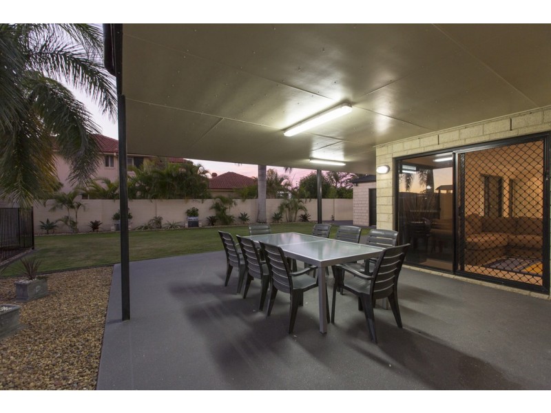 27 Parkwater Terrace, Helensvale QLD 4212