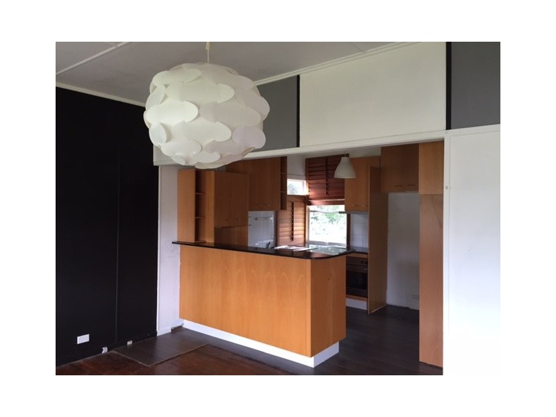 16 Alicia St, Southport QLD 4215