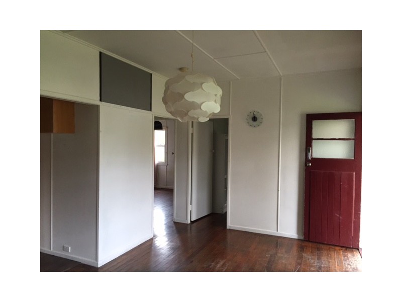 16 Alicia St, Southport QLD 4215