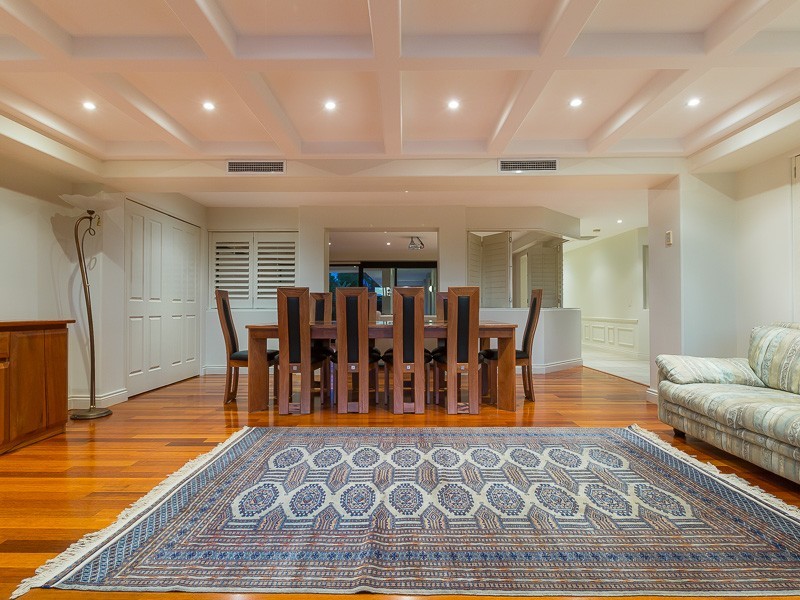 14 Conifer Crescent, Broadbeach Waters QLD 4218