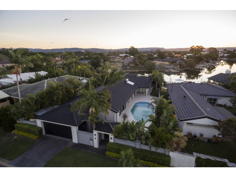 14 Conifer Crescent, Broadbeach Waters QLD 4218