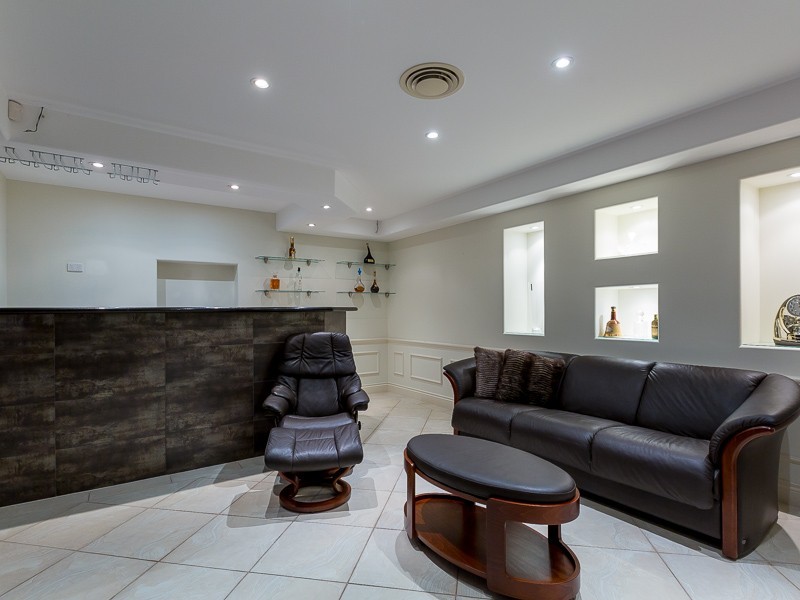 14 Conifer Crescent, Broadbeach Waters QLD 4218