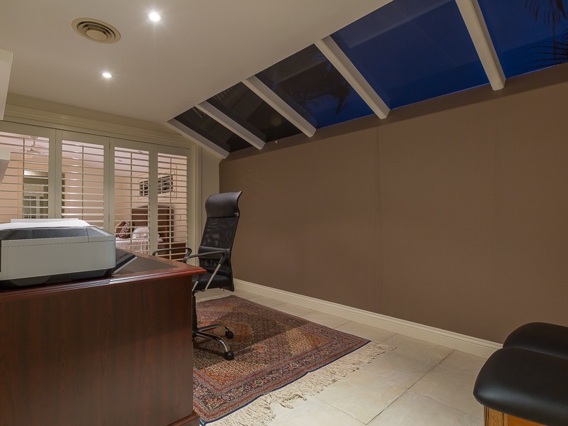 14 Conifer Crescent, Broadbeach Waters QLD 4218