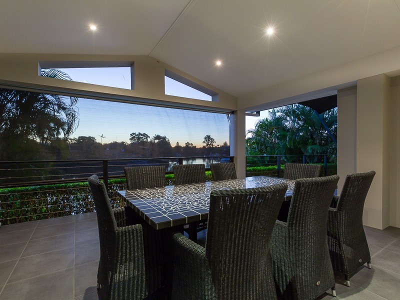 14 Conifer Crescent, Broadbeach Waters QLD 4218