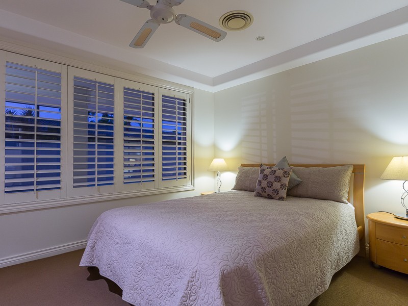 14 Conifer Crescent, Broadbeach Waters QLD 4218