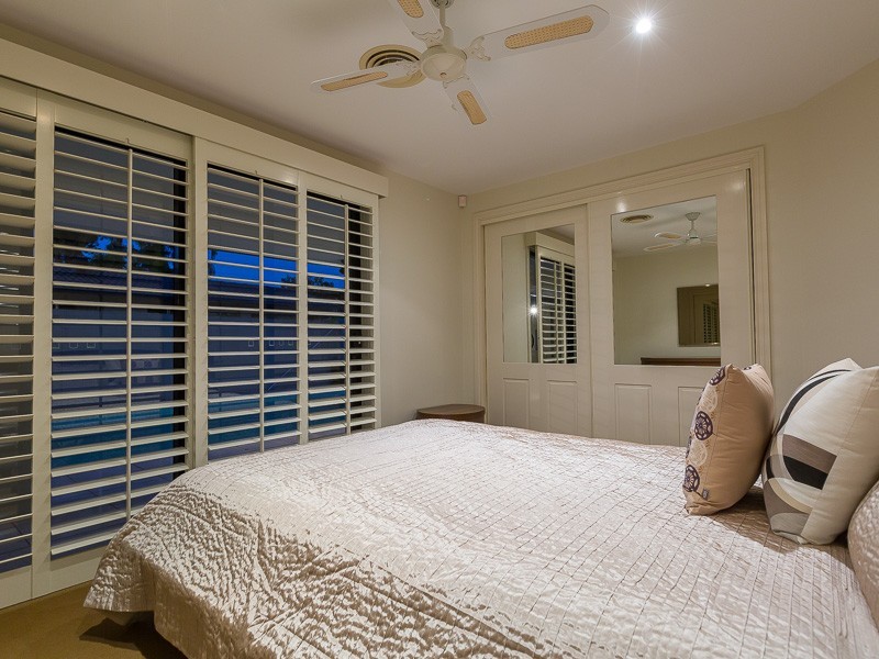 14 Conifer Crescent, Broadbeach Waters QLD 4218