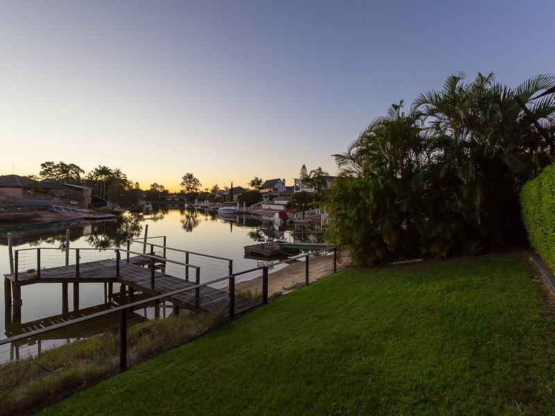14 Conifer Crescent, Broadbeach Waters QLD 4218