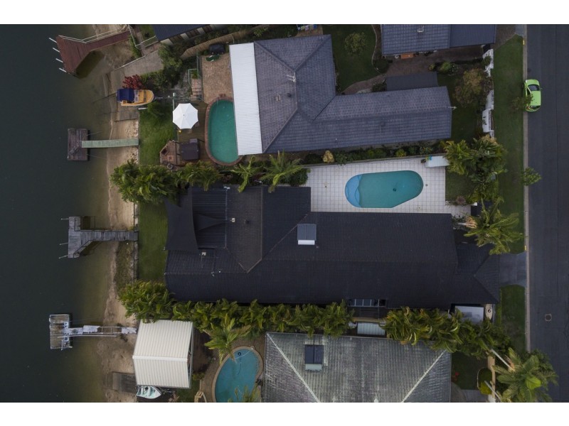 14 Conifer Crescent, Broadbeach Waters QLD 4218