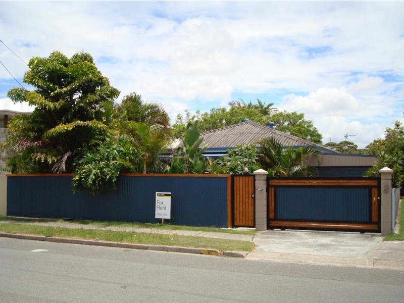 10 Lemana Lane, Miami QLD 4220