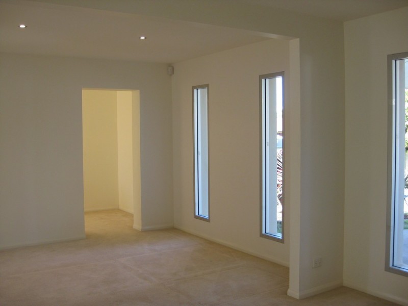 21 Raymond Ave, Bundall QLD 4217