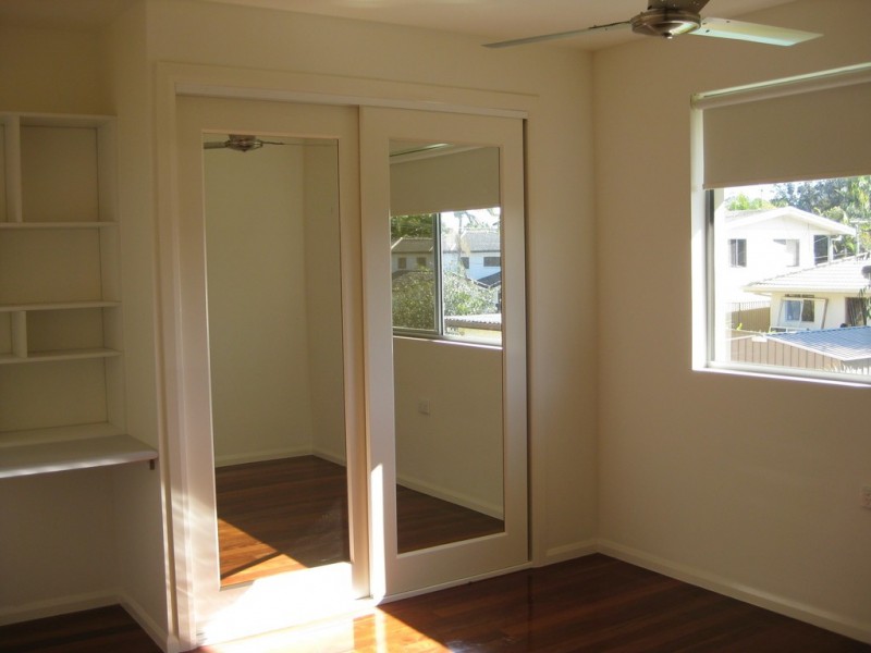 21 Raymond Ave, Bundall QLD 4217