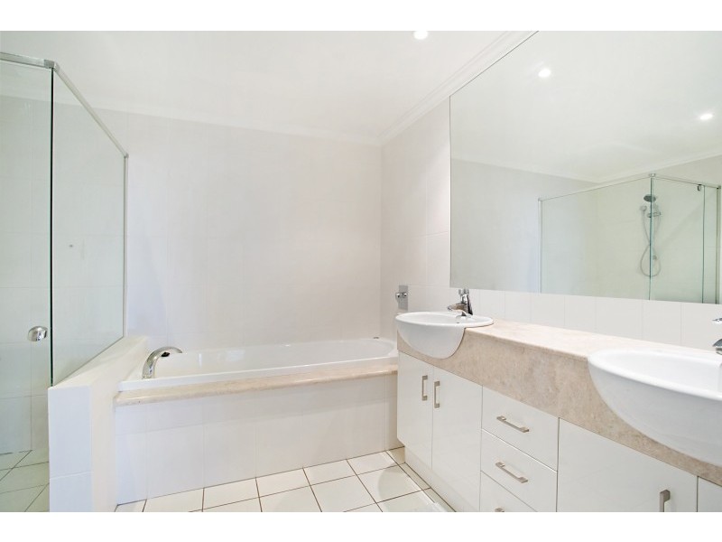 21 ‘Sonata’ 20 Queensland Avenue, Broadbeach QLD 4218