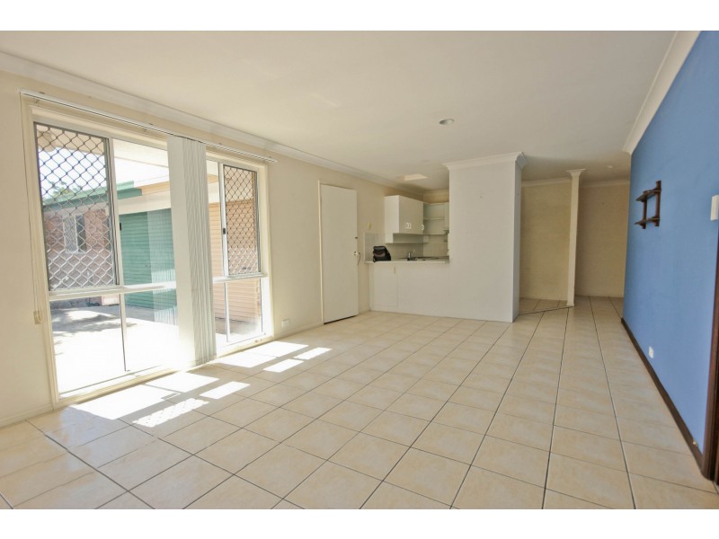 2/6 Coventry Court, Labrador QLD 4215