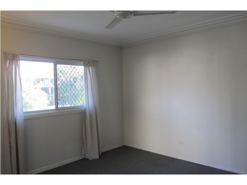 1/19 Second Avenue, Broadbeach QLD 4218