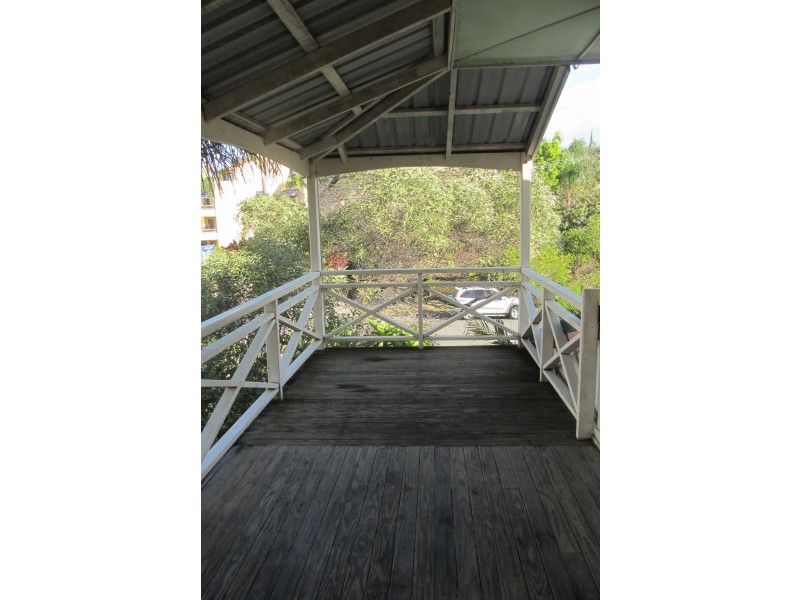 1/19 Second Avenue, Broadbeach QLD 4218