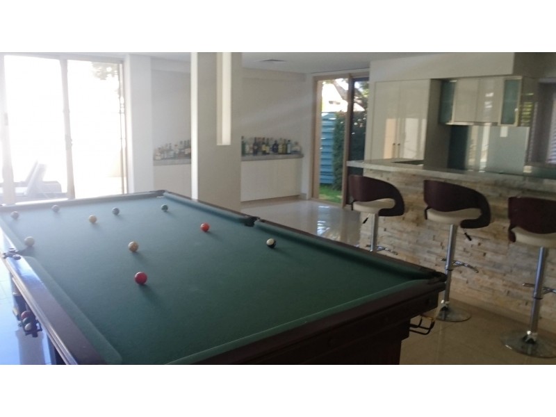 2110 South Shields “Royal Pines”, Benowa QLD 4217