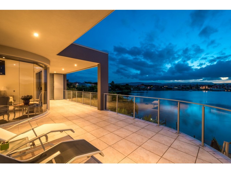 46 Bollard Circuit, Clear Island Waters QLD 4226