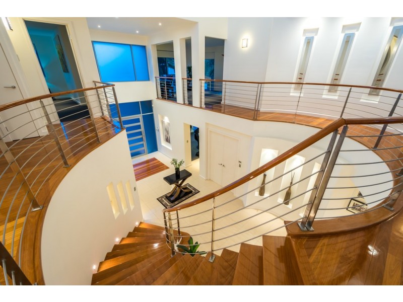 46 Bollard Circuit, Clear Island Waters QLD 4226