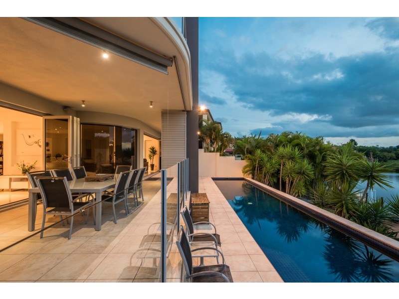 46 Bollard Circuit, Clear Island Waters QLD 4226