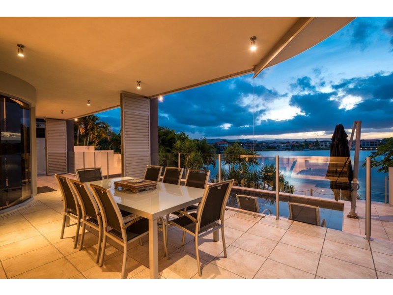 46 Bollard Circuit, Clear Island Waters QLD 4226