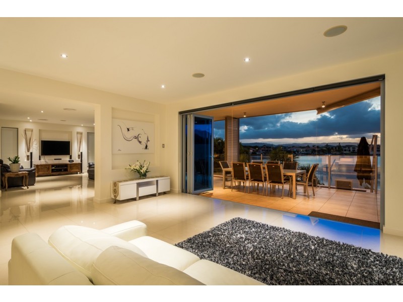 46 Bollard Circuit, Clear Island Waters QLD 4226