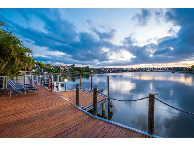 46 Bollard Circuit, Clear Island Waters QLD 4226