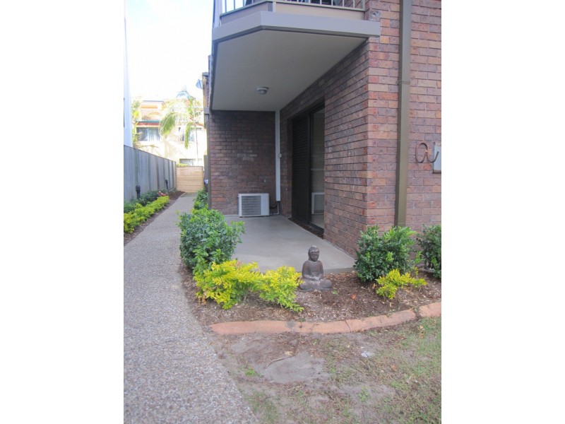 2/14 Peerless Ave, Mermaid Beach QLD 4218