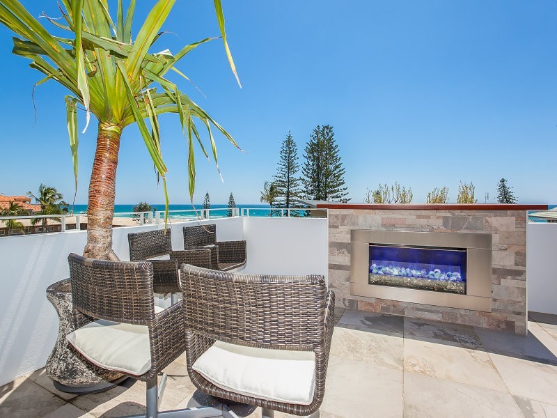 1/34 Nagel Ave, Miami QLD 4220