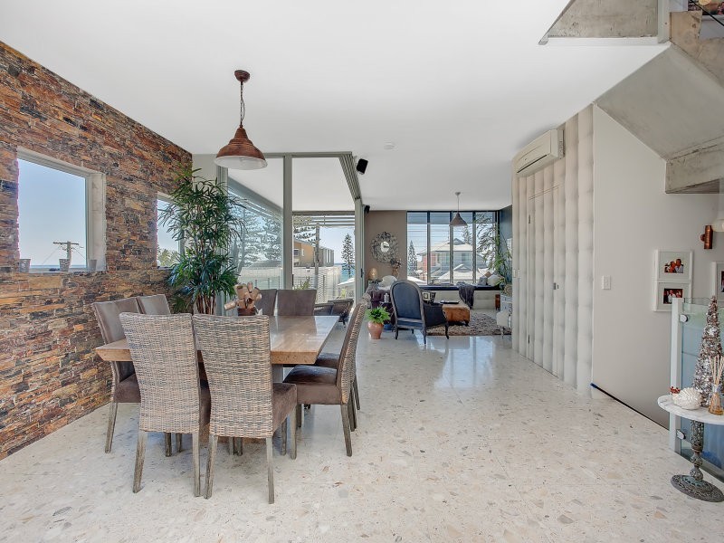 1/34 Nagel Ave, Miami QLD 4220