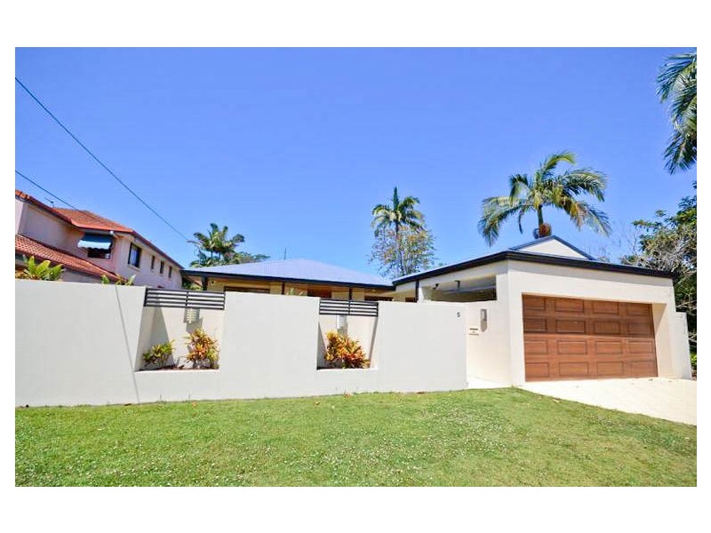 5 Richmond Avenue, Surfers Paradise QLD 4217