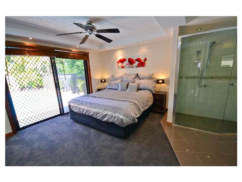 5 Richmond Avenue, Surfers Paradise QLD 4217