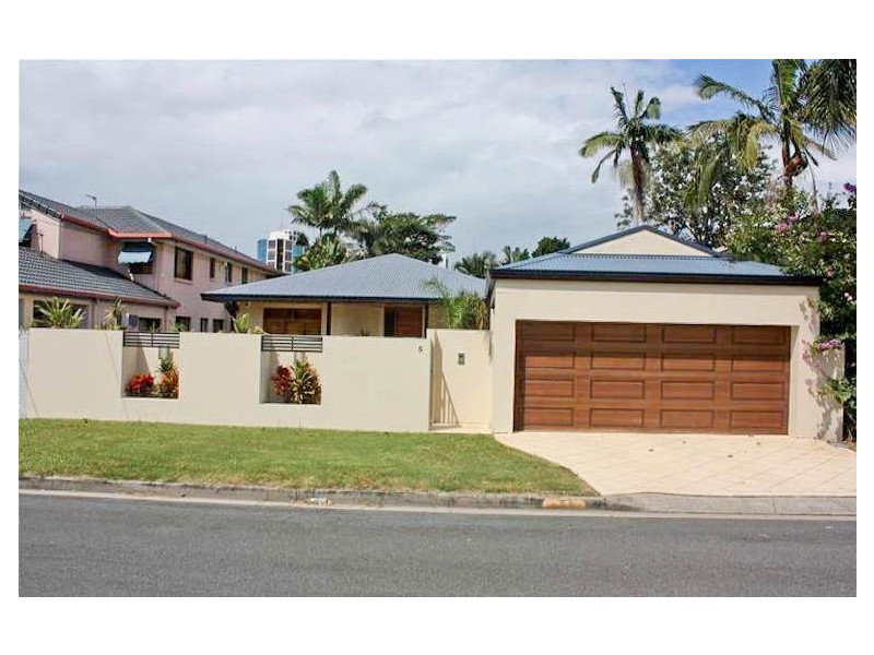 5 Richmond Avenue, Surfers Paradise QLD 4217
