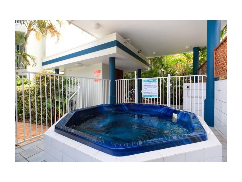 7/13 Anne Avenue, Broadbeach QLD 4218