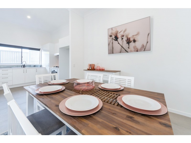 2 Pilgrim Place, Southport QLD 4215