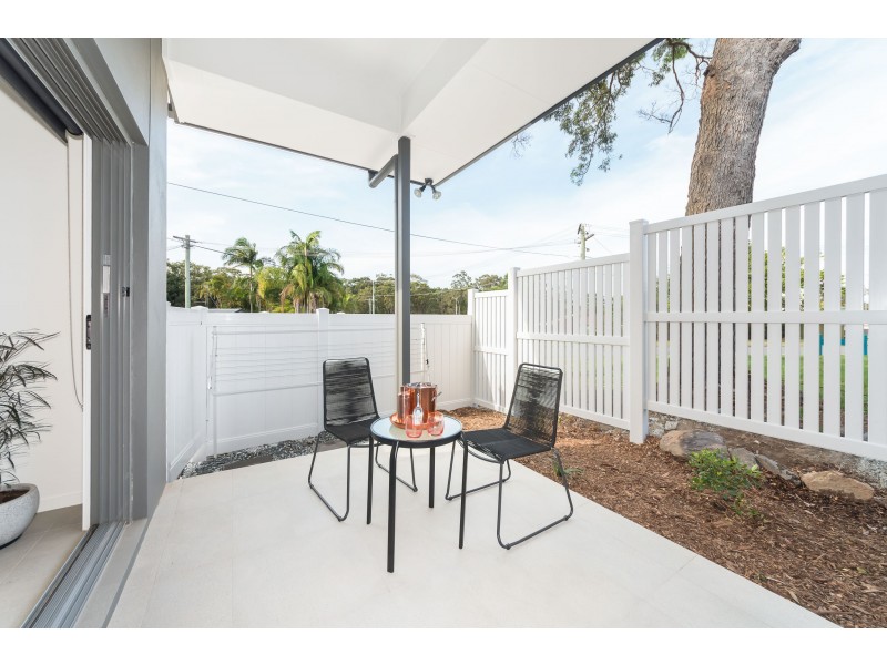 2 Pilgrim Place, Southport QLD 4215