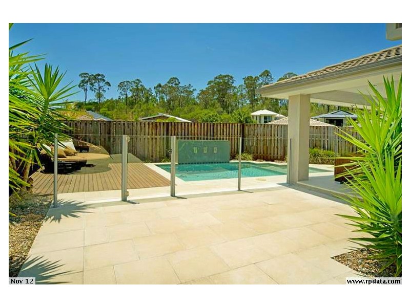 18 Elkins Street, Pacific Pines QLD 4211