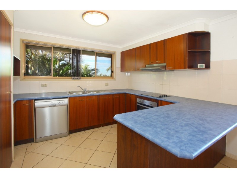 25 Tecoma Street, Southport QLD 4215