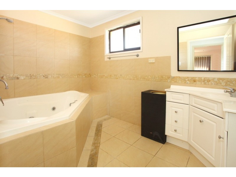 25 Tecoma Street, Southport QLD 4215