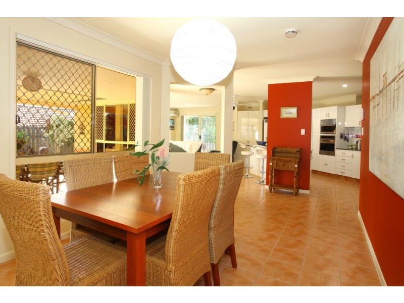 30 Ellis Drive, Mudgeeraba QLD 4213